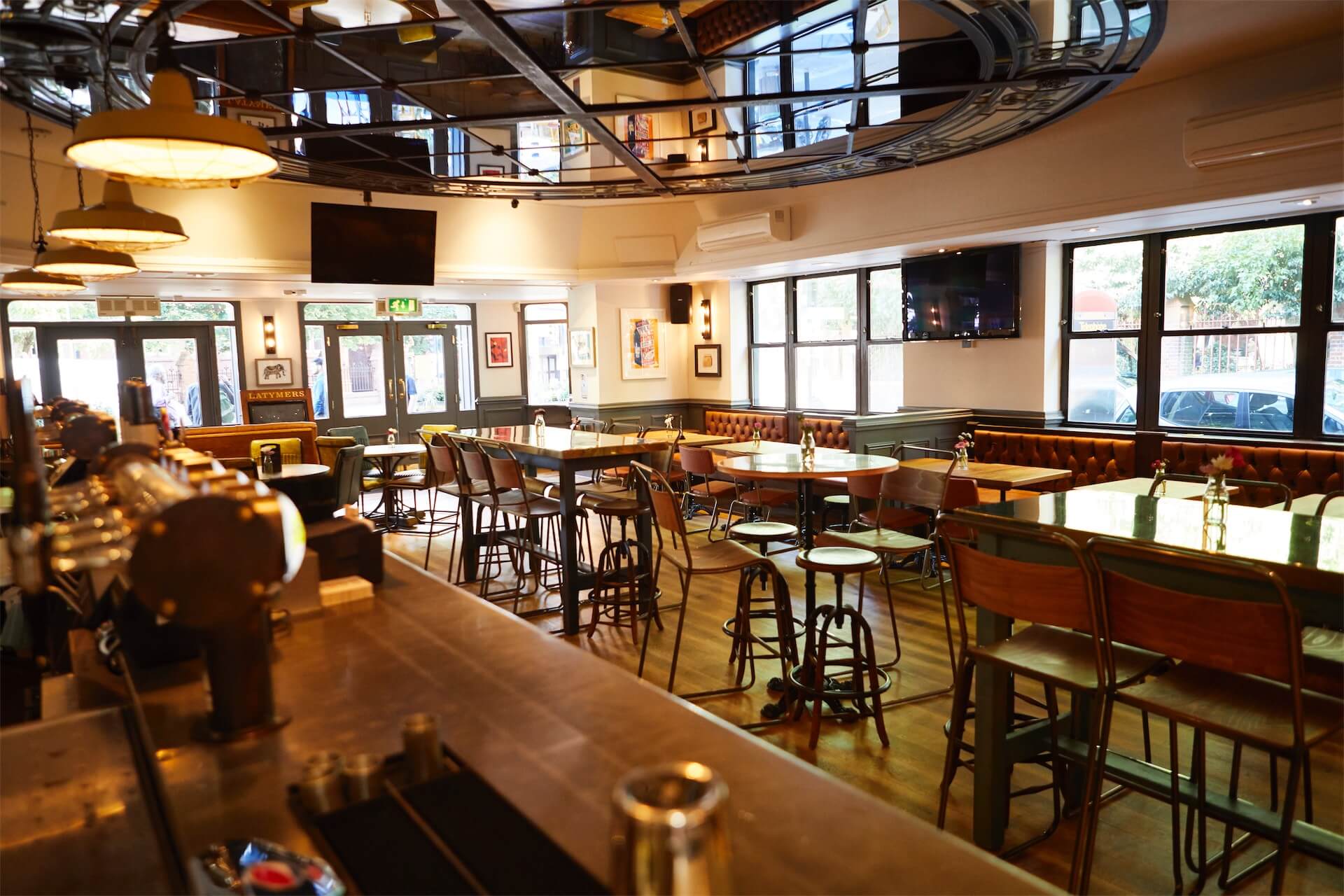 Latymers Go on a 360 Tour of Latymers Pub and Restaurant in Hammersmith